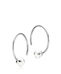 Smykker Izabel Camille | Miss Pearl - Earhoop Shiny Silver. - Medium - Fresh Water Pearl